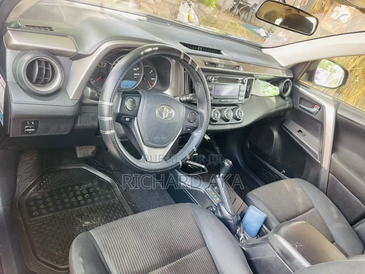 Toyota RAV4 Adventure 4dr SUV (2.5L 4cyl 6A) 2018 Noir