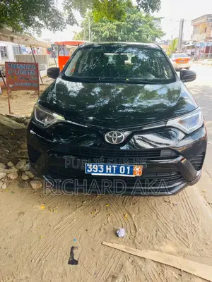Toyota RAV4 Adventure 4dr SUV (2.5L 4cyl 6A) 2018 Noir
