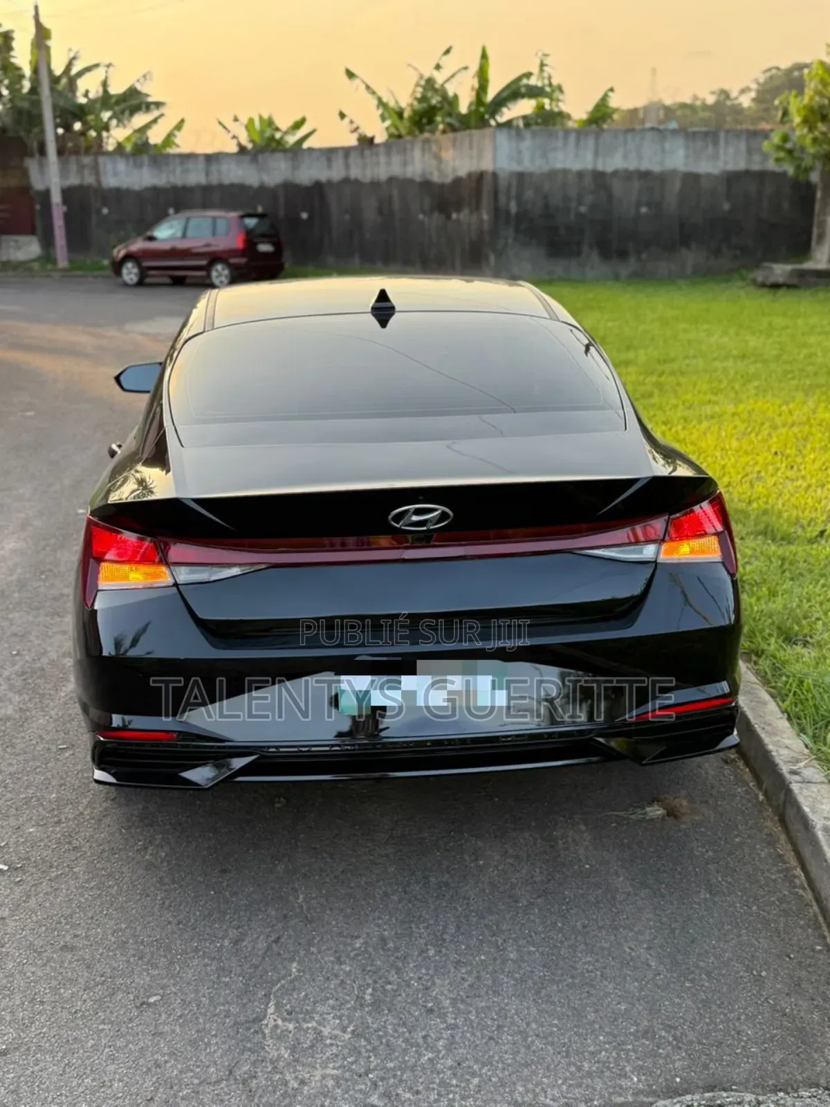 Hyundai Elantra Limited 2022 Noir