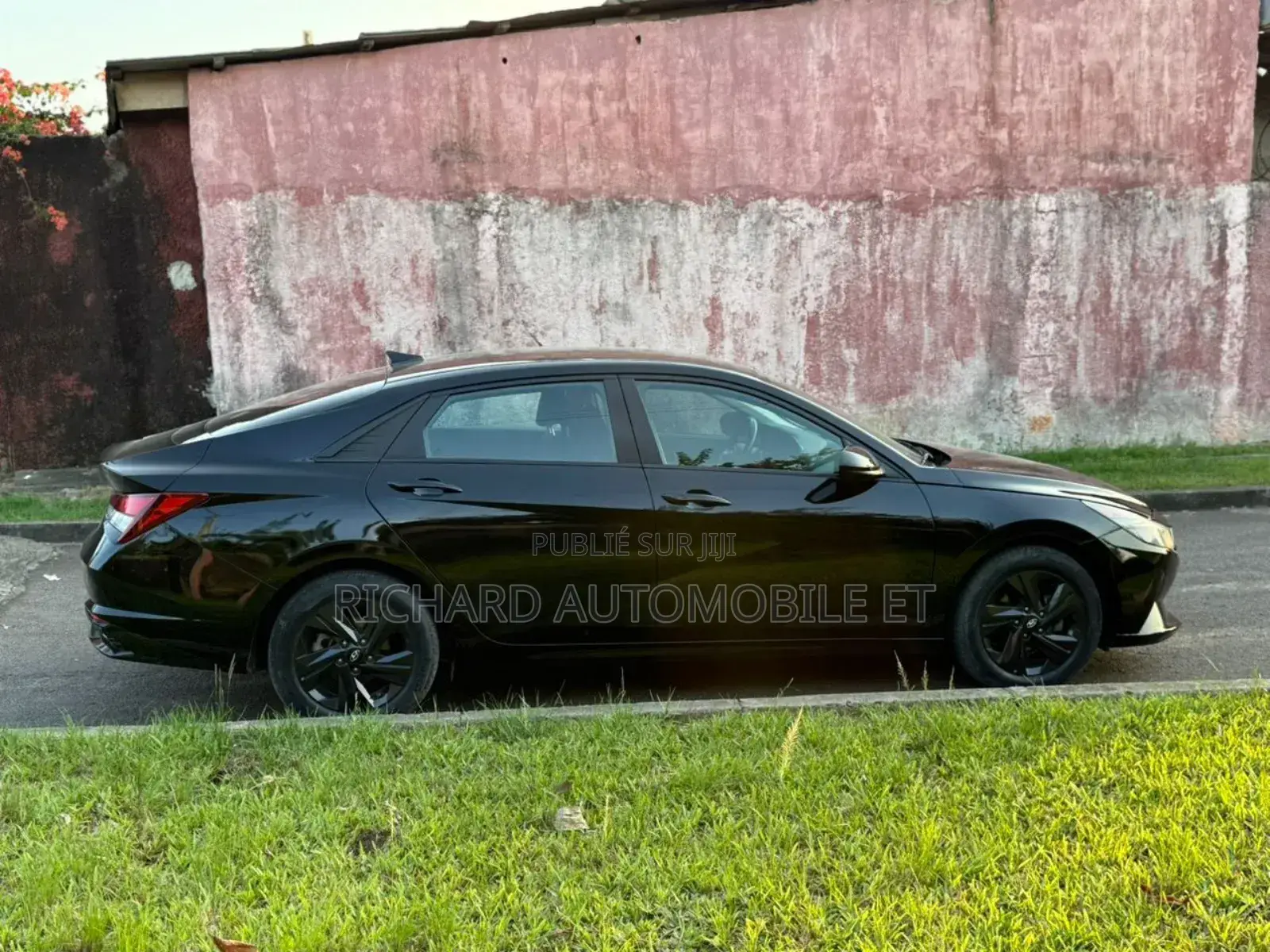 Hyundai Elantra Limited 2022 Noir