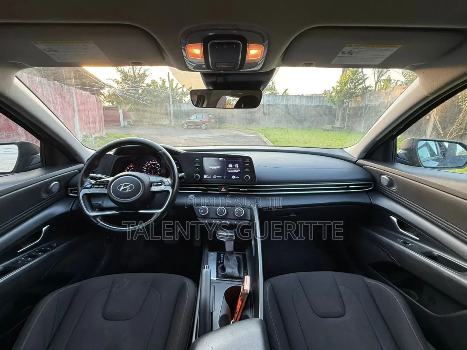 Hyundai Elantra Limited 2022 Noir