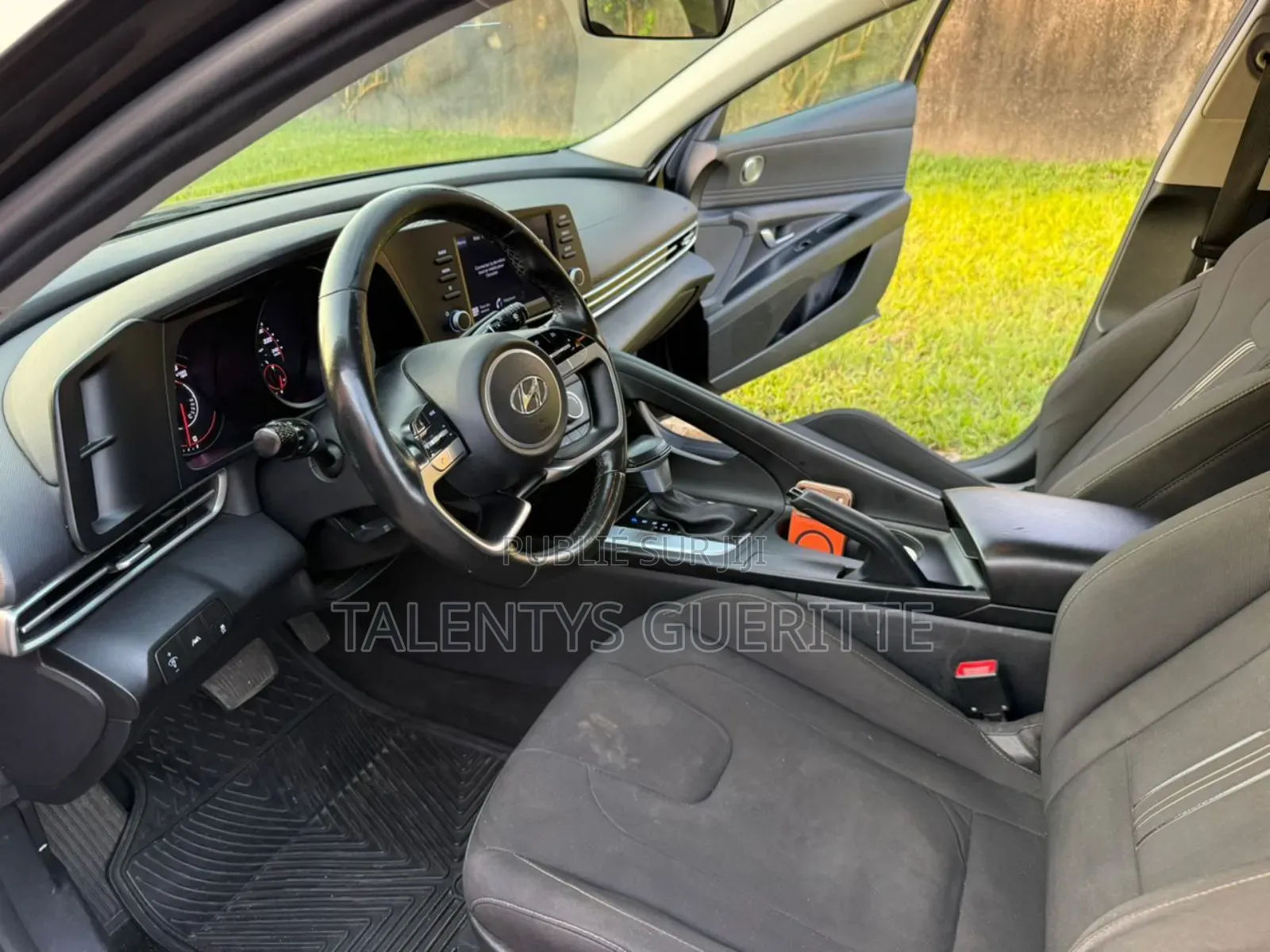 Hyundai Elantra Limited 2022 Noir