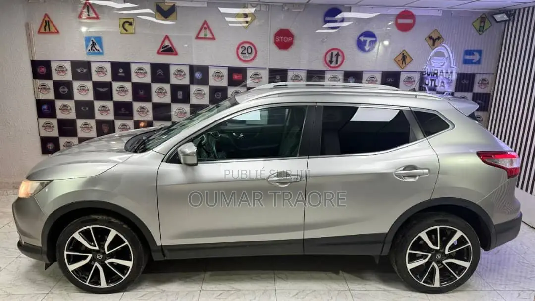 Nissan Qashqai 2015 Gris