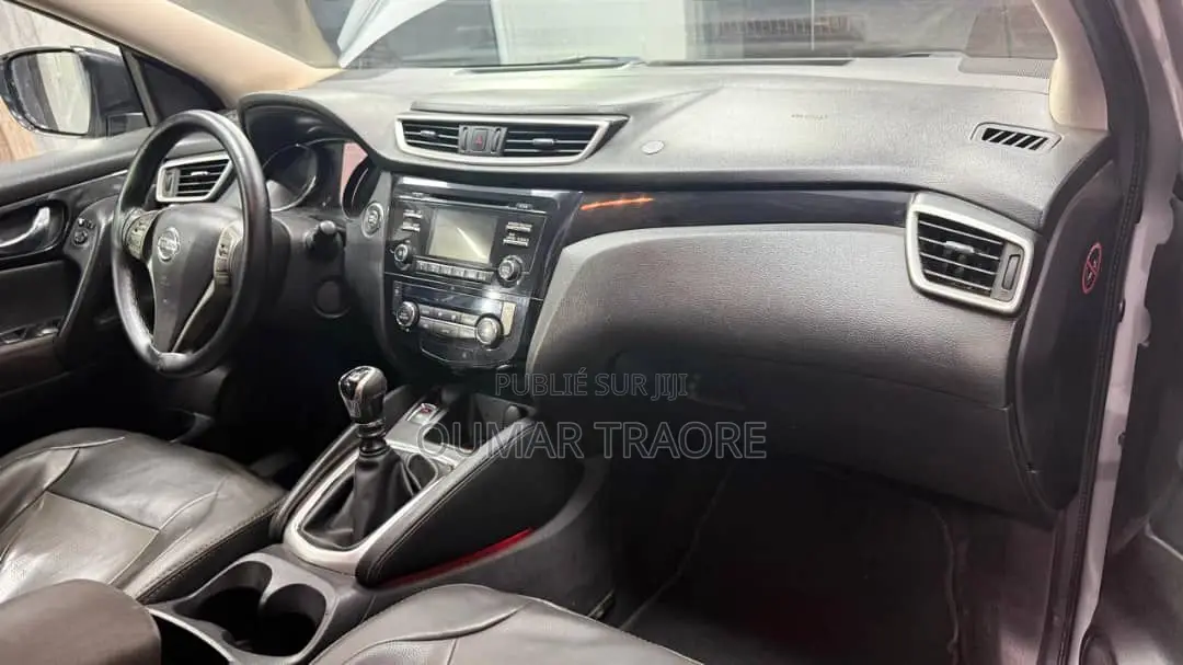 Nissan Qashqai 2015 Gris