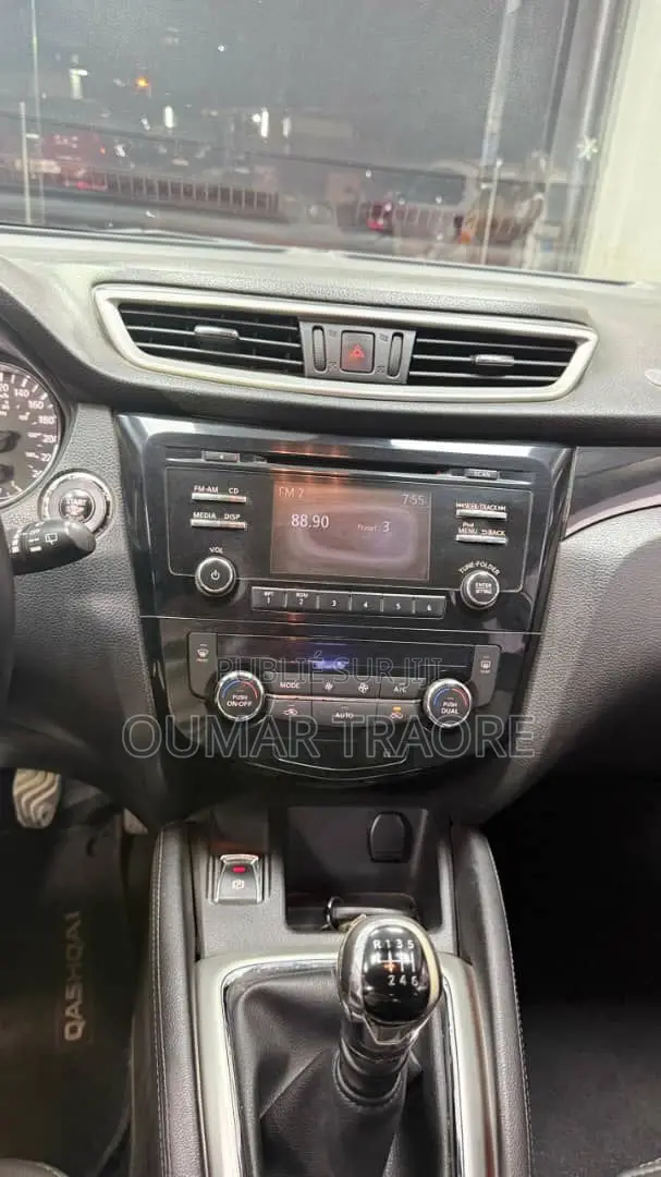 Nissan Qashqai 2015 Gris