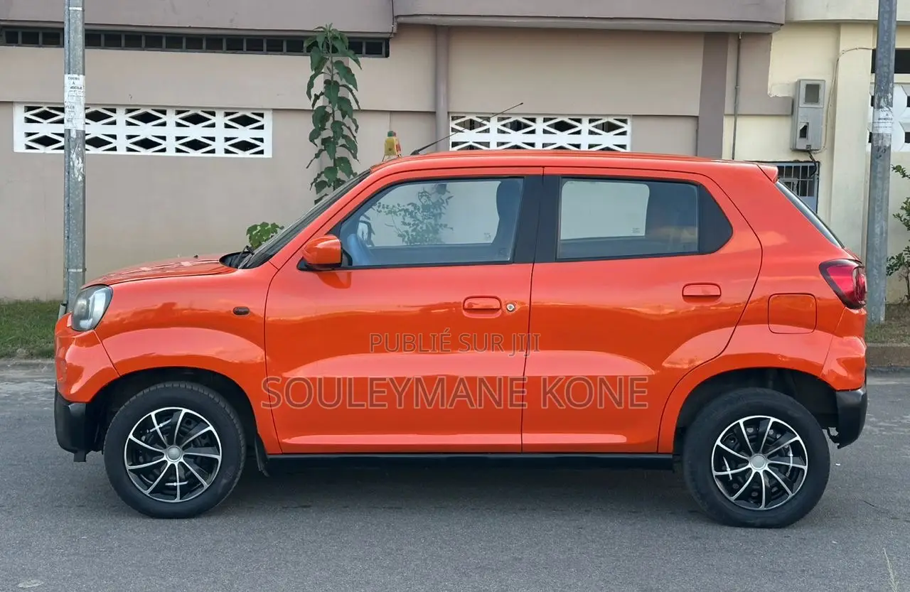Suzuki S-Presso 2024 Orange