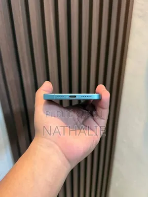 Nouveau Apple iPhone 16 512 GB Bleu