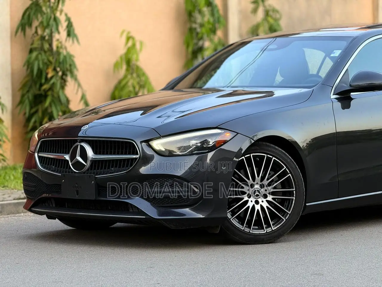 Nouveau Mercedes-Benz C300 2023 Noir