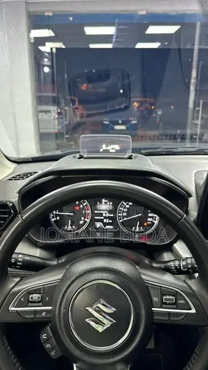 Suzuki Vitara 2024 Gris