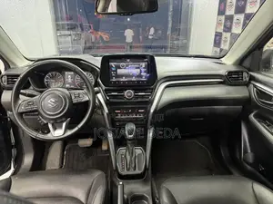 Suzuki Vitara 2024 Gris