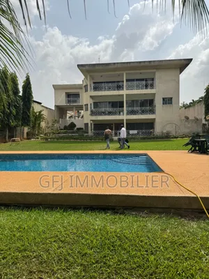 7chbre Duplex dans Francis Gweh, Cocody à Vendre
