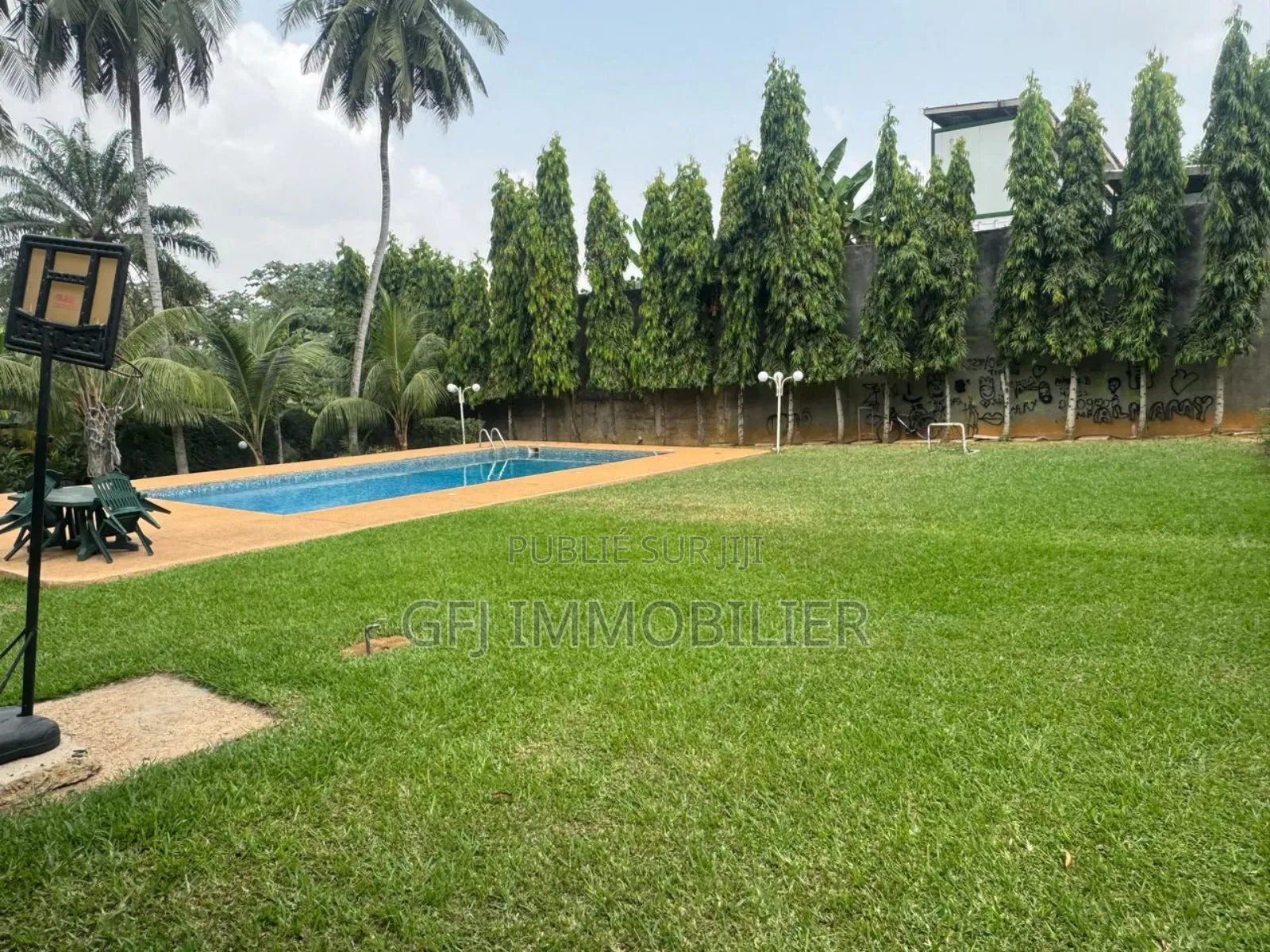 7chbre Duplex dans Francis Gweh, Cocody à Vendre