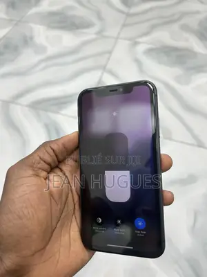 Apple iPhone 11 64 GB Noir