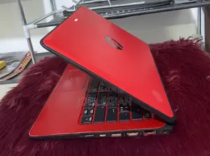 Ordinateur portable HP 14-dq1025cl 4GB Intel Core i5 SSD 256GB