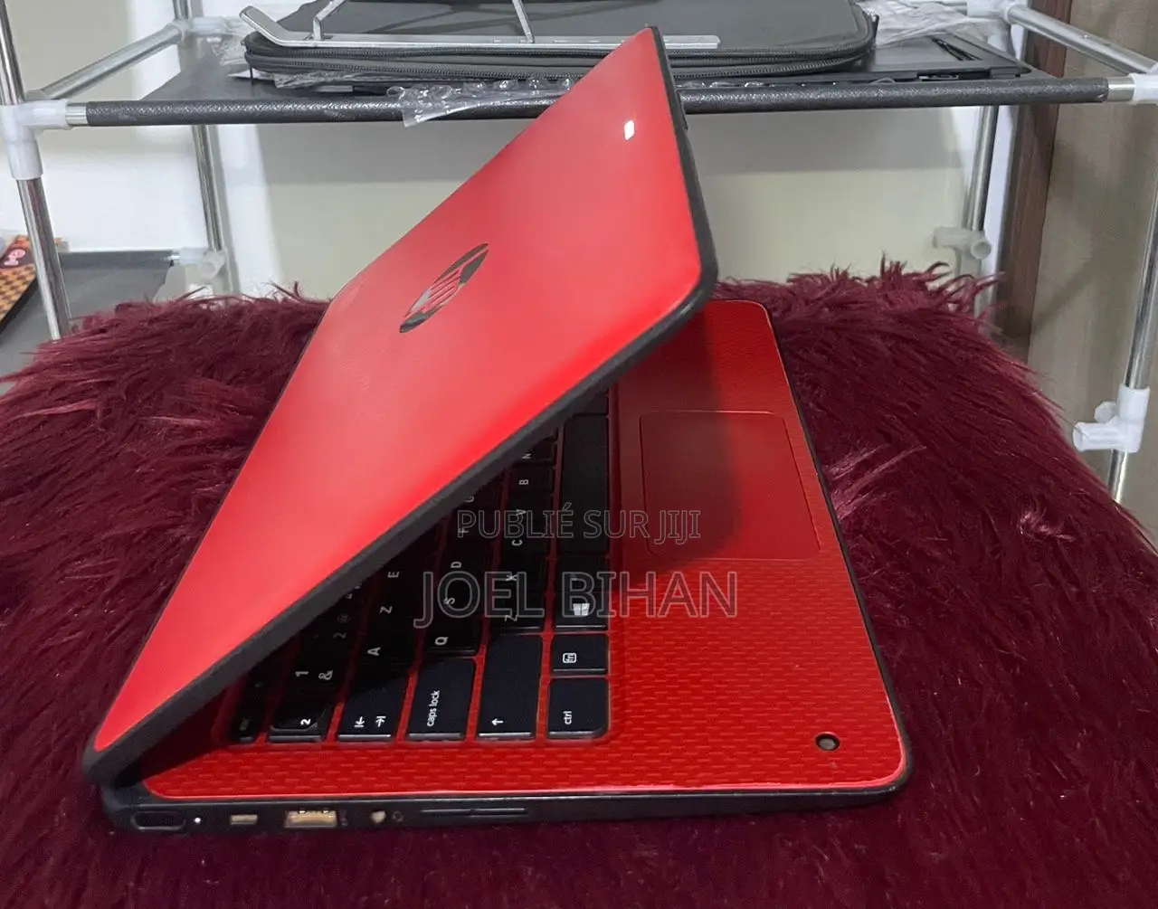 Ordinateur portable HP 14-dq1025cl 4GB Intel Core i5 SSD 256GB