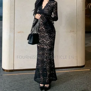 Robe Longue en Dentelle Élégante Et Sophistiquée.