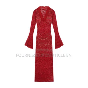 Robe Longue en Dentelle Élégante Et Sophistiquée.