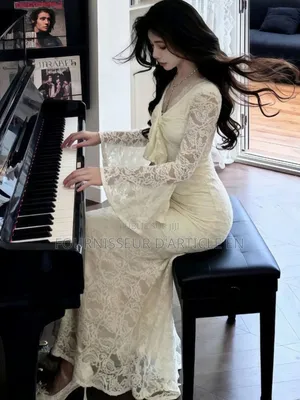 Robe Longue À Col en v Et Ruban, Élégante Et Sophistiquée,