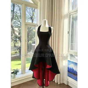 Robe Haut De Gamme Noire À Blocs De Couleurs