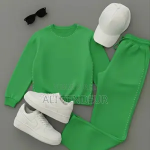 Complet Originale À Bon Prix