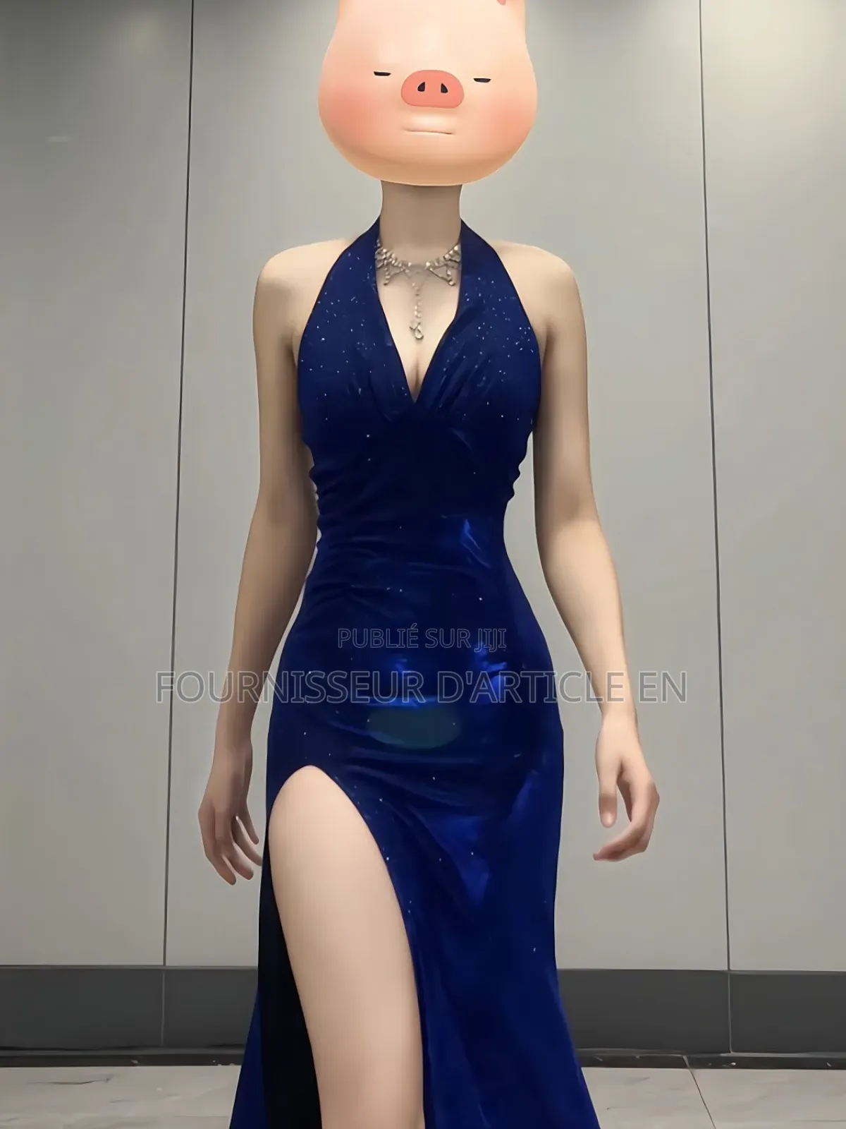 Robe Fendue Haute À Col Halter Scintillante