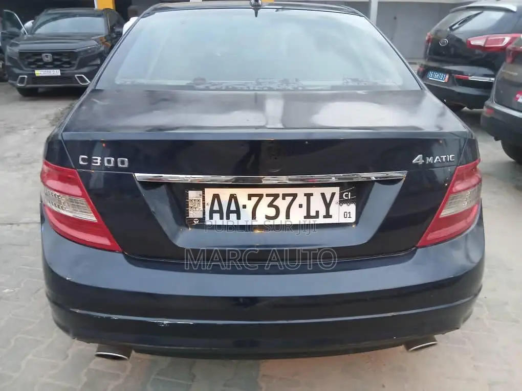Mercedes-Benz C300 2012 Noir