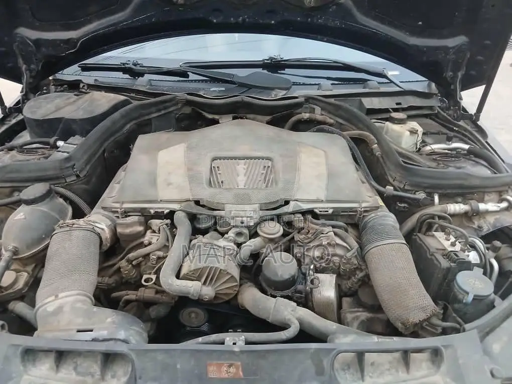 Mercedes-Benz C300 2012 Noir