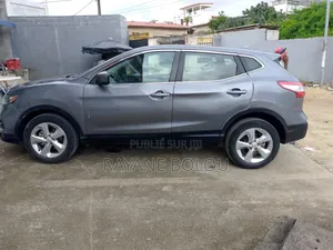 Nissan Qashqai 2019 Gris