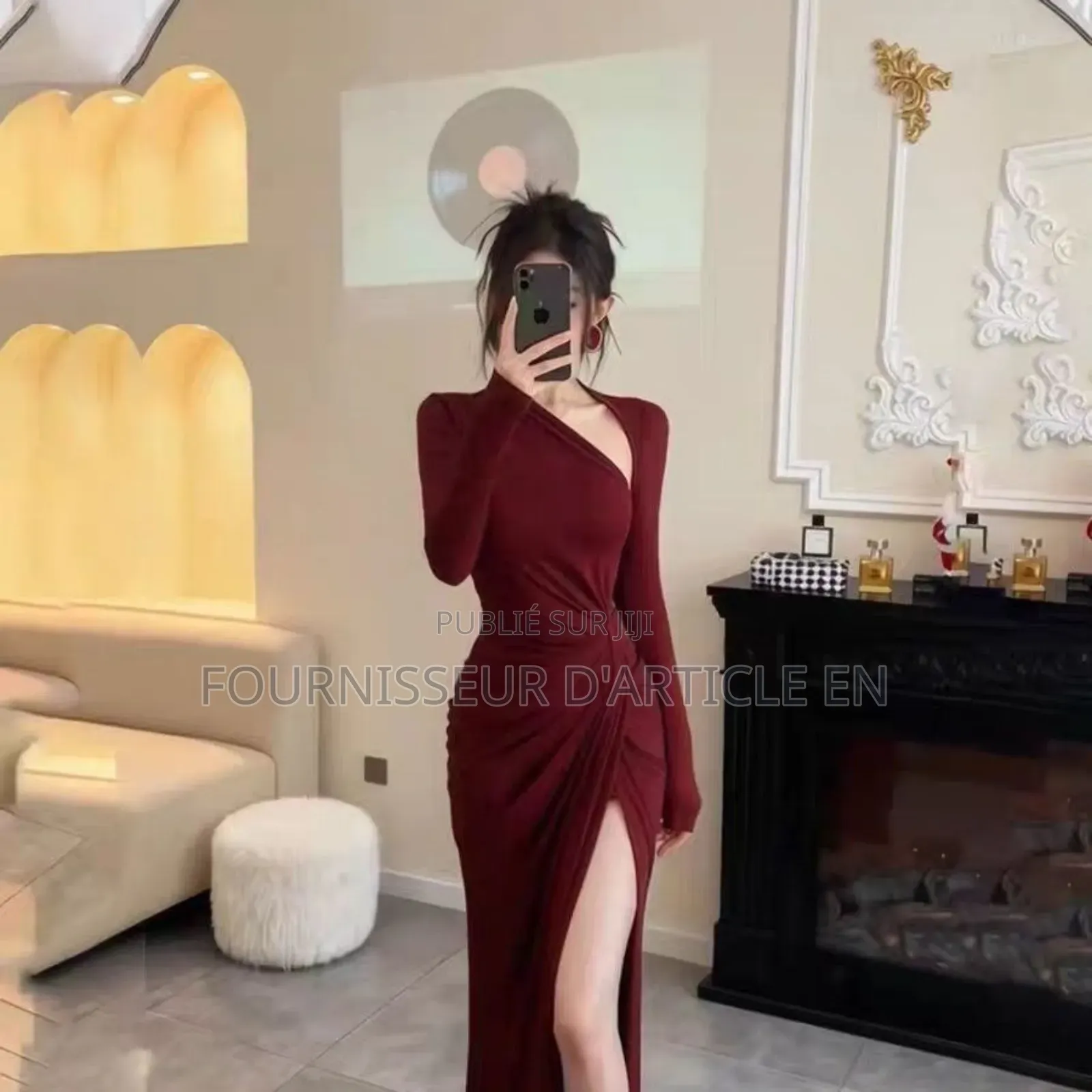 Robe À Manches Longues Et Encolure