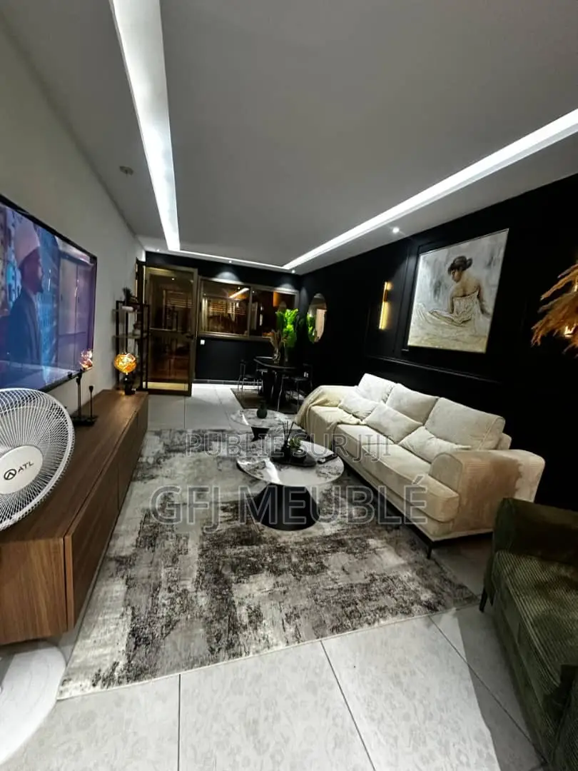 Meublé 3chbre Appartement dans Gfj Meublé, Cocody à Louer