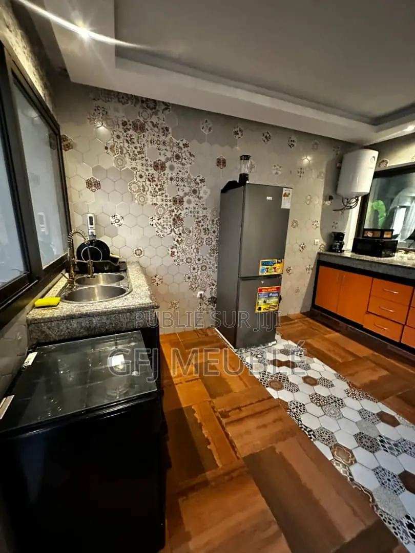 Meublé 3chbre Appartement dans Gfj Meublé, Cocody à Louer