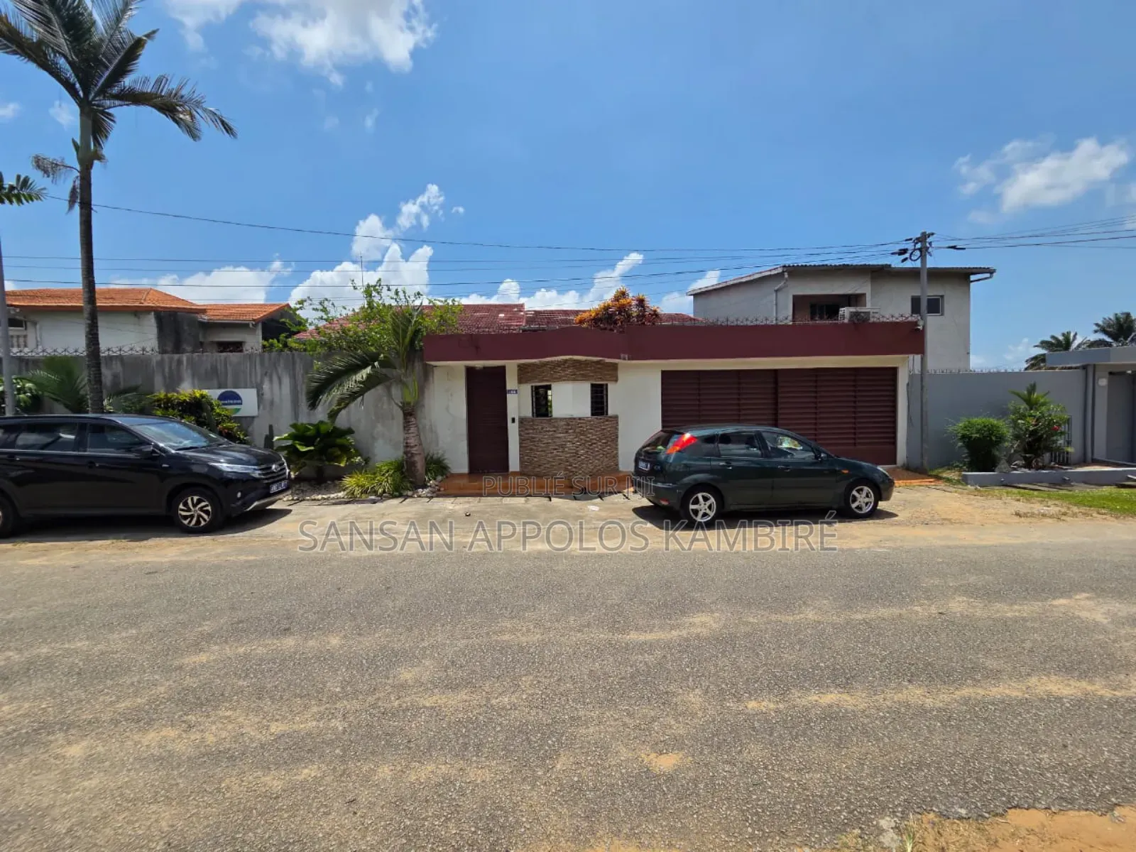 10chbre Duplex dans Cocody L'Ena Une à Louer