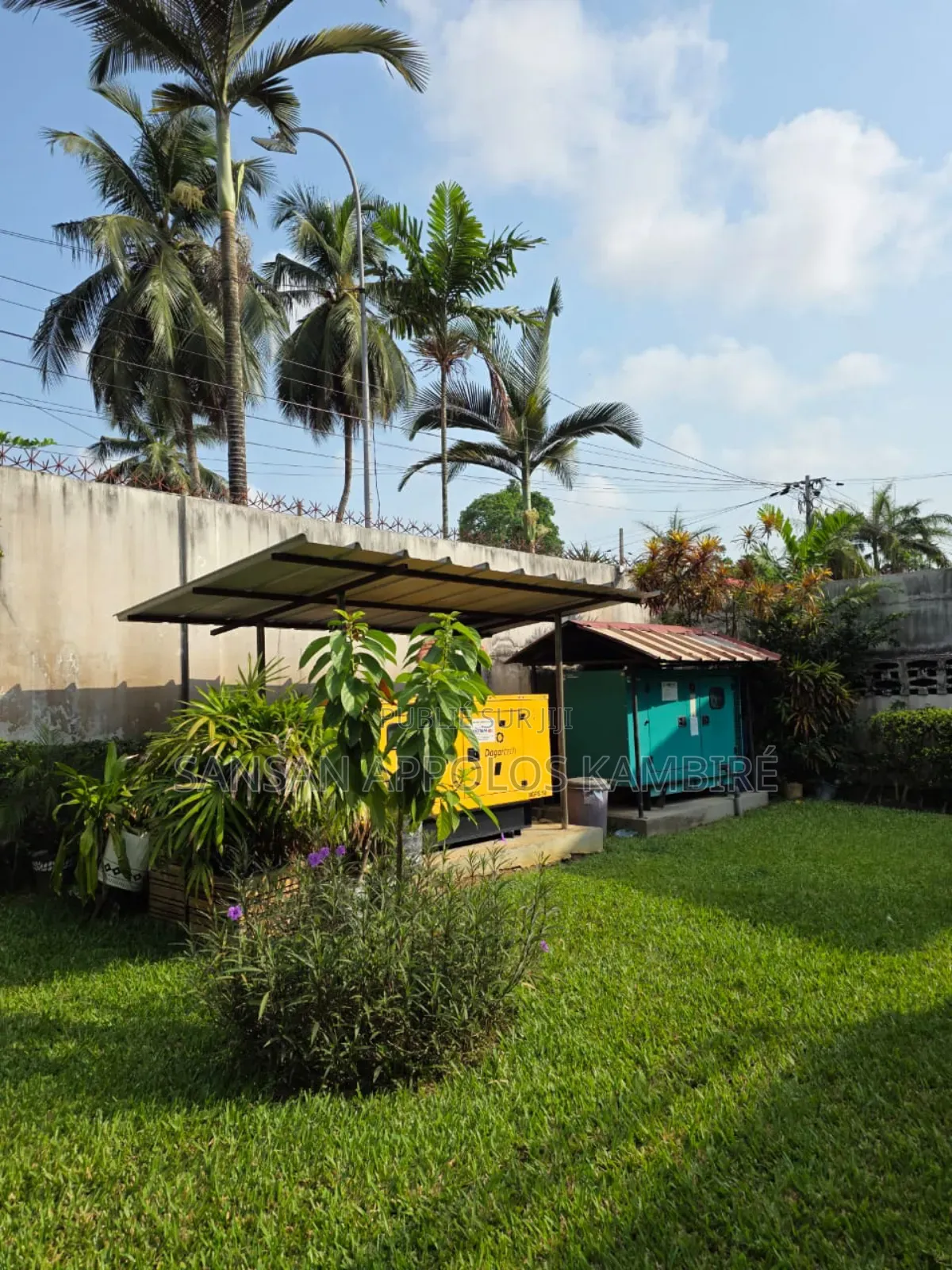 10chbre Duplex dans Cocody L'Ena Une à Louer