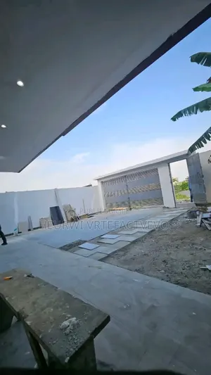 5chbre Duplex dans Djorobite, Cocody à Vendre