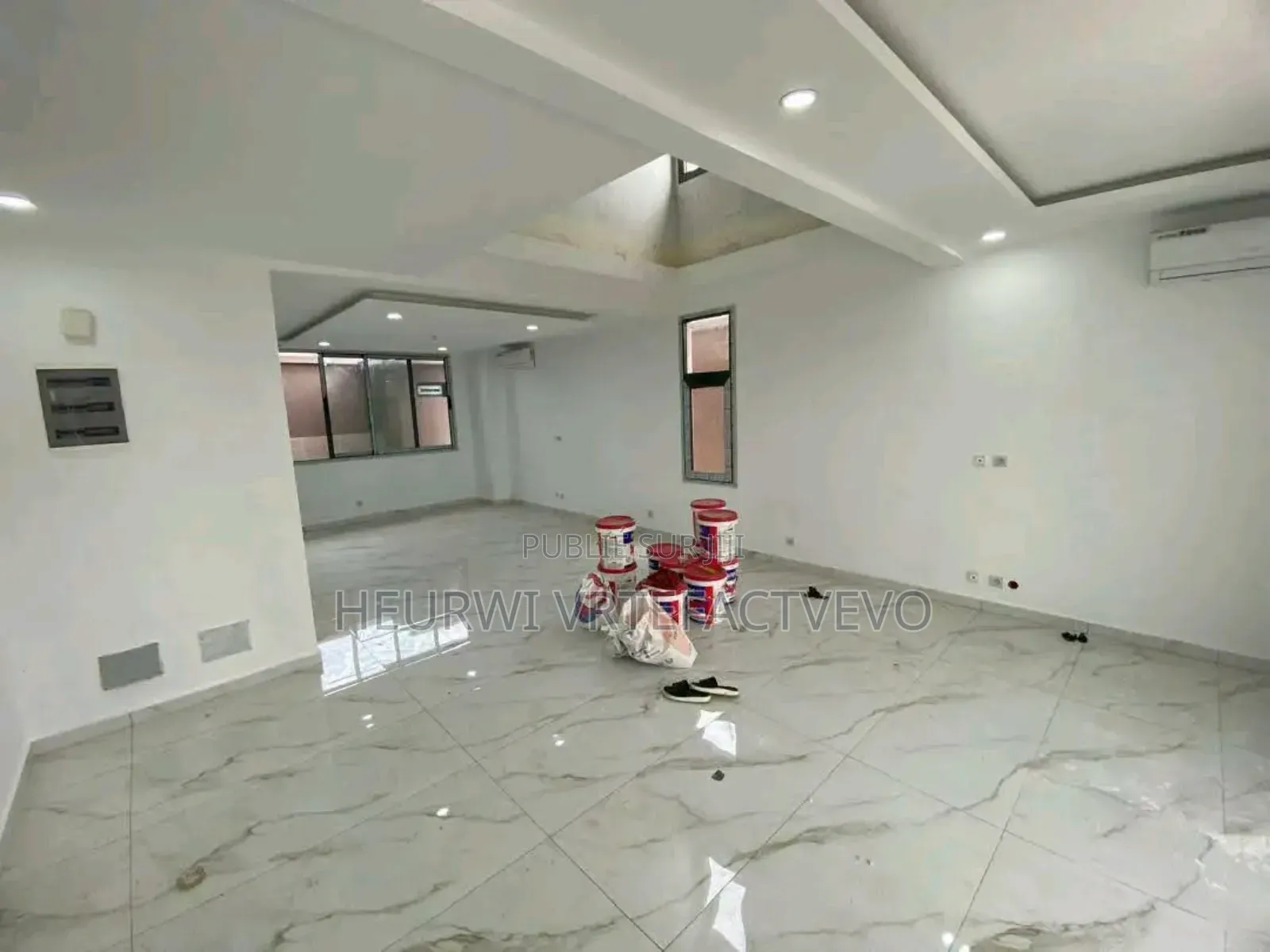 5chbre Duplex dans Bingerville, Cocody à Vendre