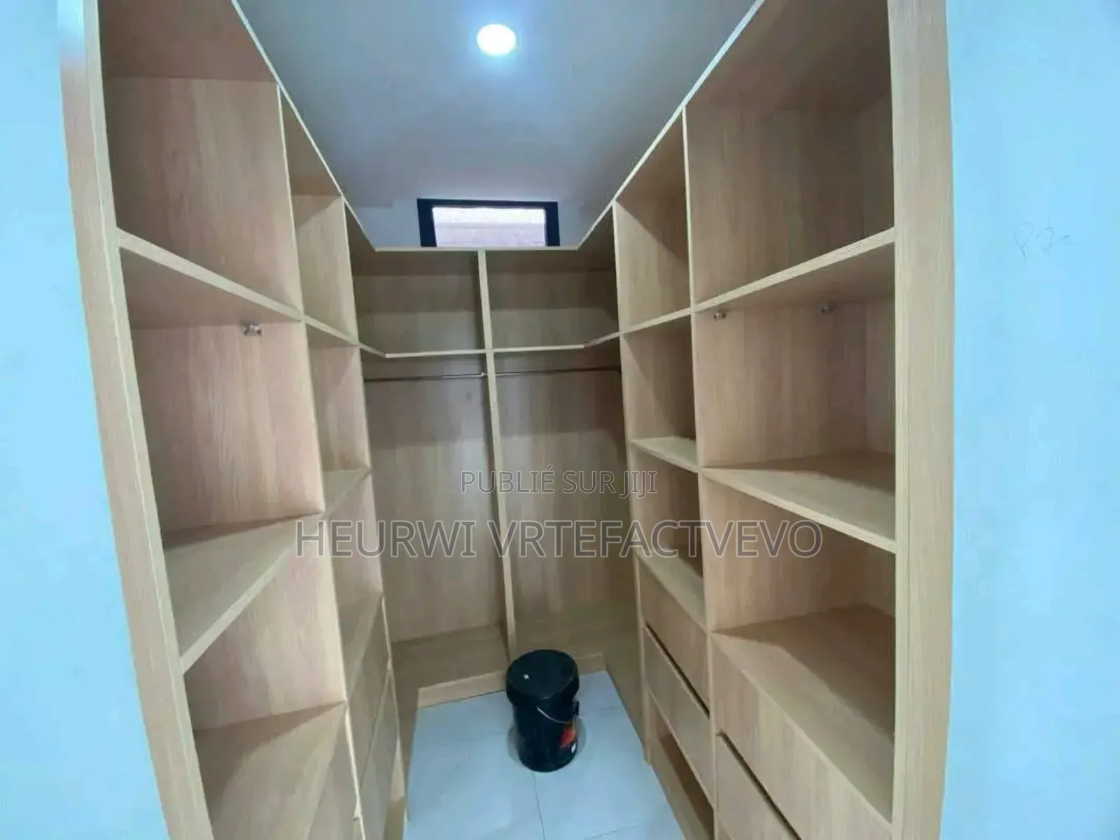 5chbre Duplex dans Bingerville, Cocody à Vendre