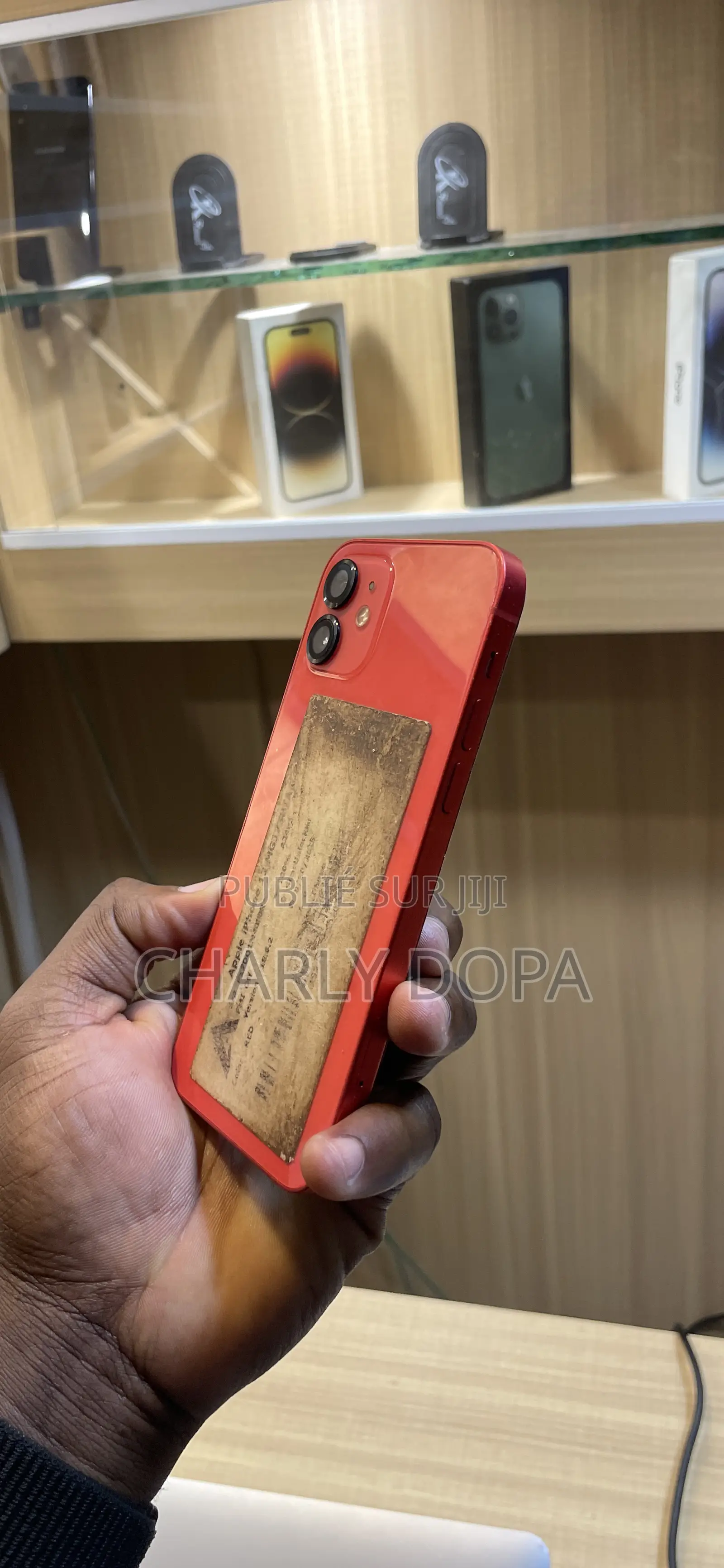 Apple iPhone 12 64 GB Rouge