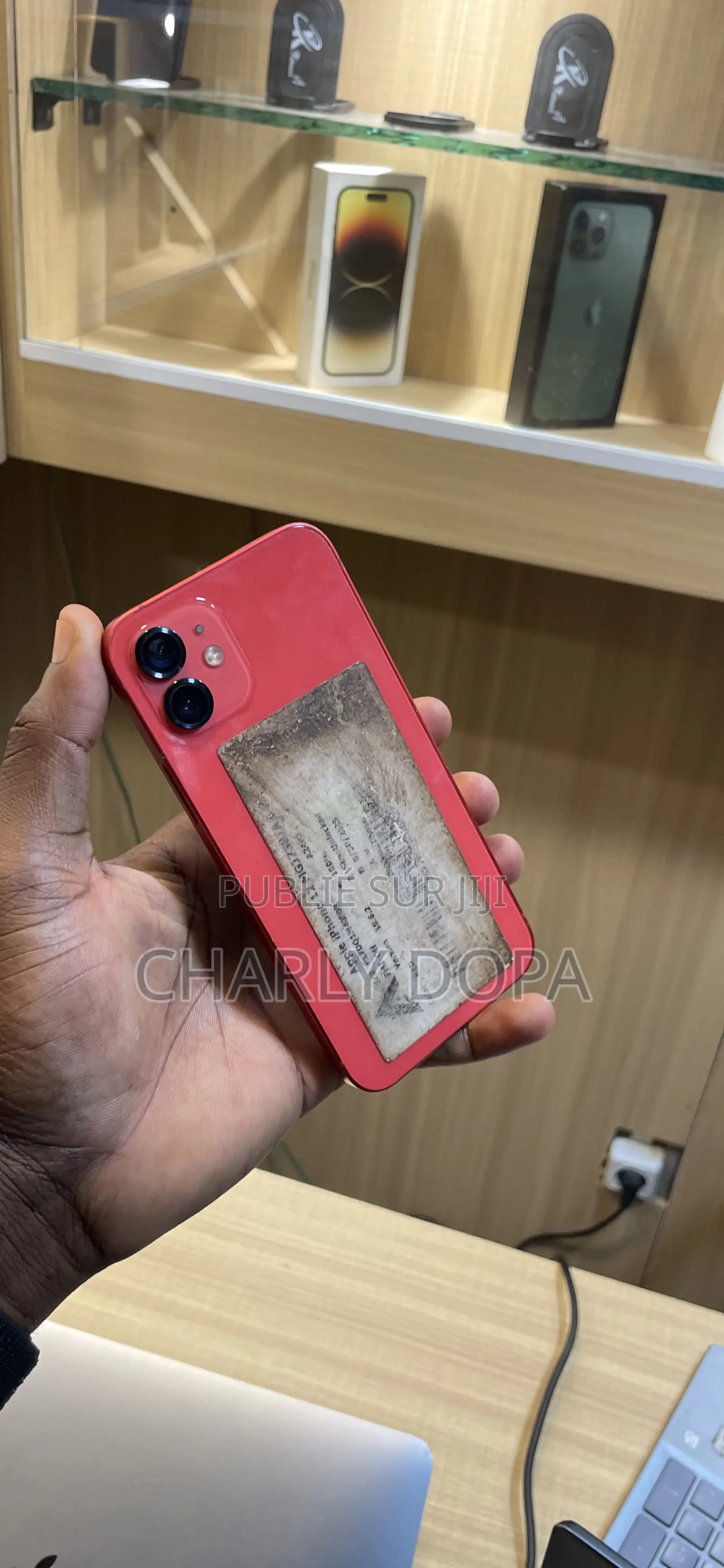 Apple iPhone 12 64 GB Rouge