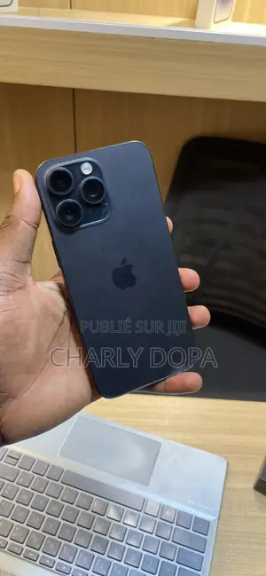 Apple iPhone 15 Pro Max 256 GB Noir