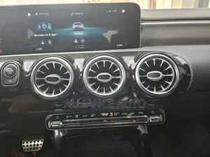 Mercedes-Benz CLA-Class 2021 Bleu