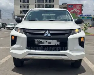 Mitsubishi L200 2022 Blanc