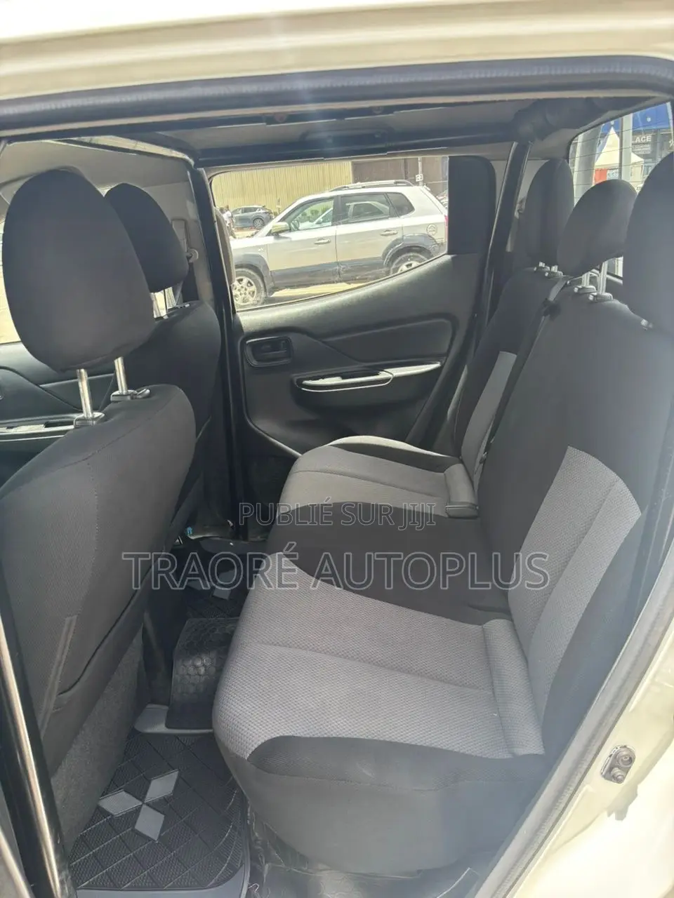 Mitsubishi L200 2022 Blanc