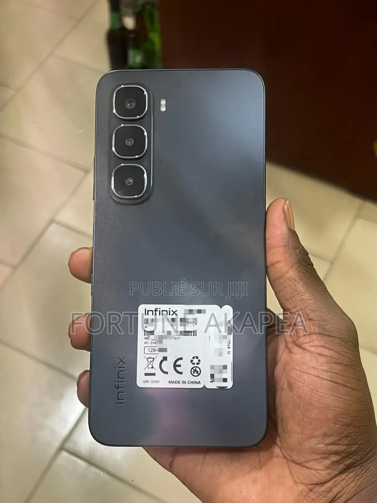 Nouveau Infinix Hot 60i 128 GB Noir