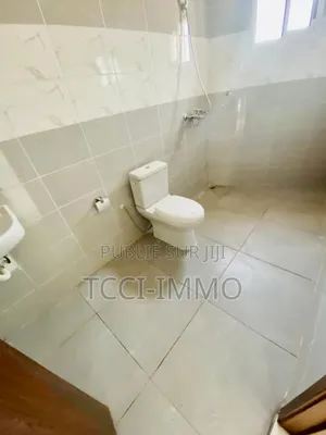 2chbre Appartement dans Tcci Sarl, Cocody à Louer