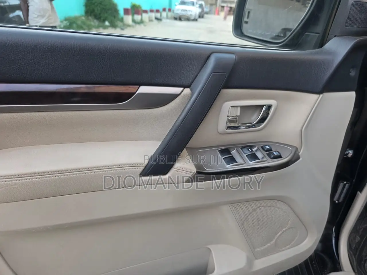 Mitsubishi Pajero V90 3.8 V6 GLS/GLX 2021 Autre