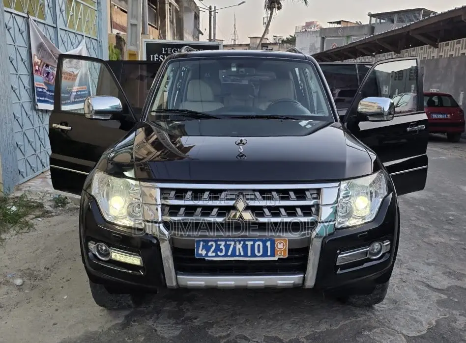 Mitsubishi Pajero V90 3.8 V6 GLS/GLX 2021 Autre