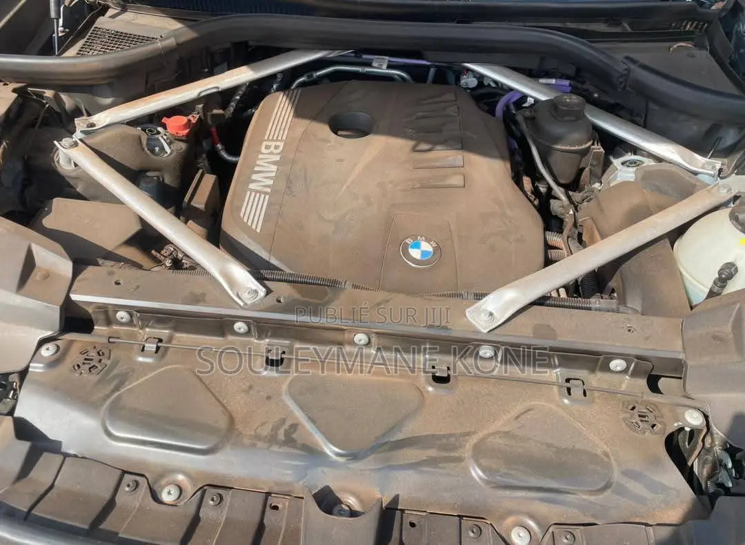 Nouveau BMW X7 2023 Gris