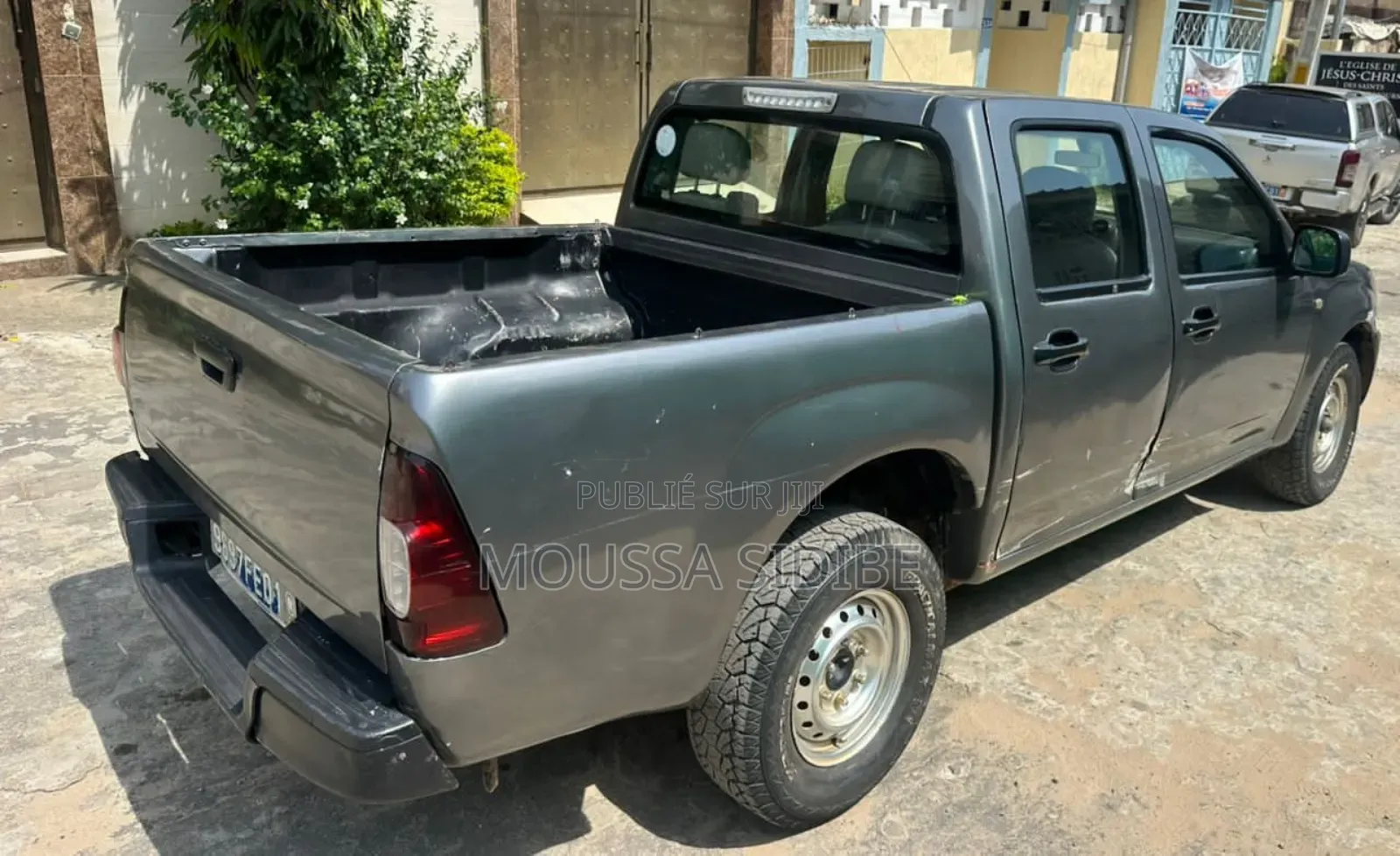 Isuzu D-MAX 2010 Gris