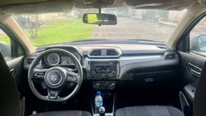 Suzuki Dzire 2023 Gris