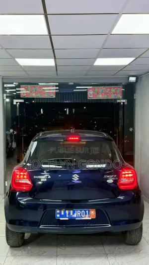 Suzuki Swift 2019 Bleu
